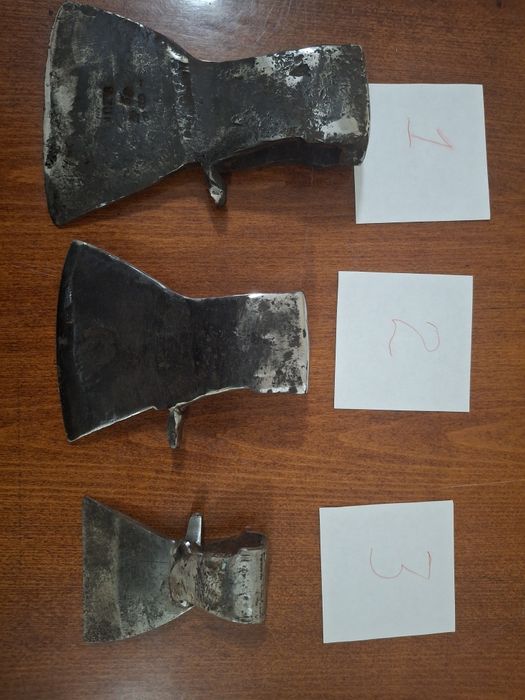 Топор для хозяйства