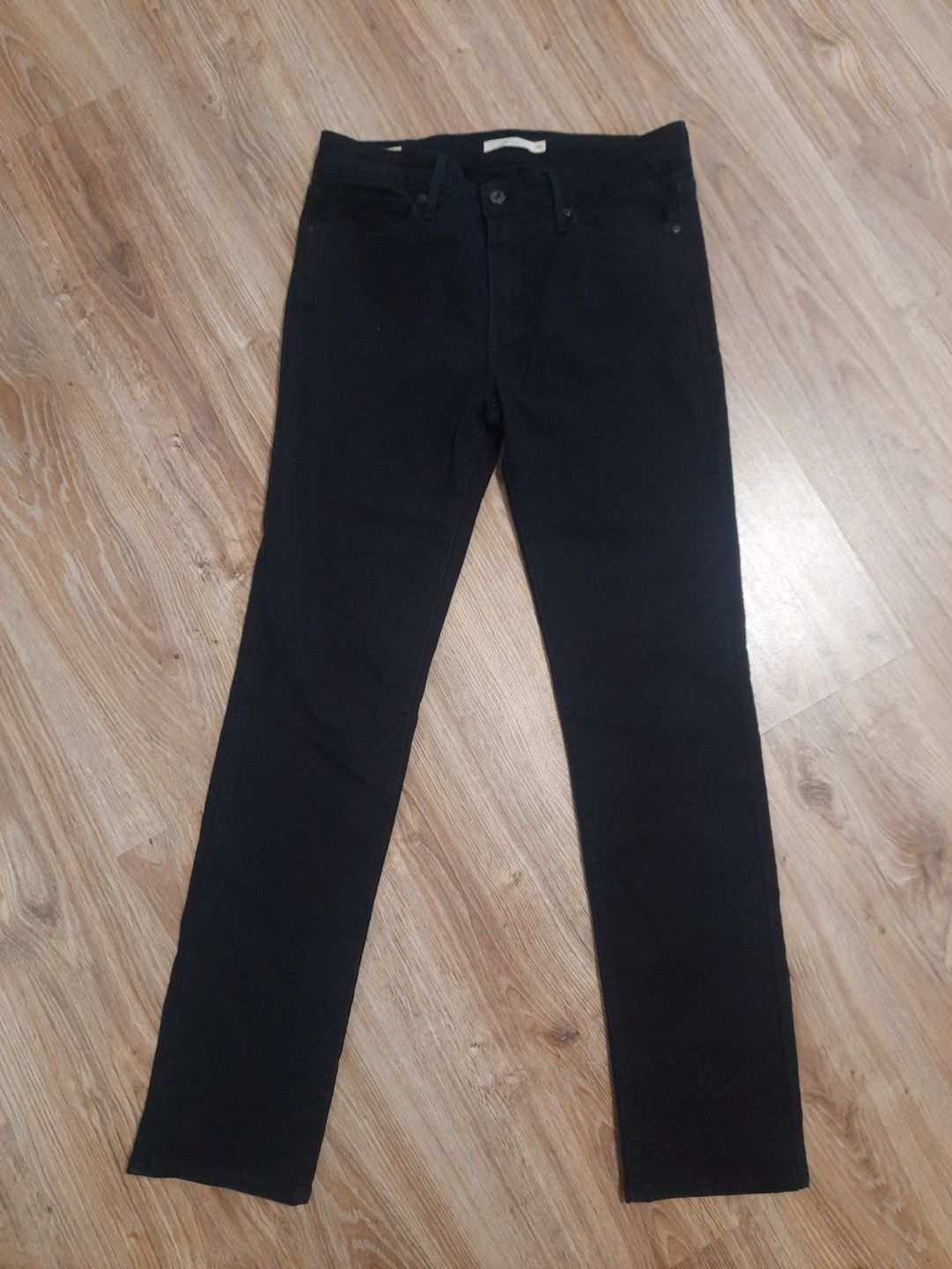 Джинсы Levi's 712 slim