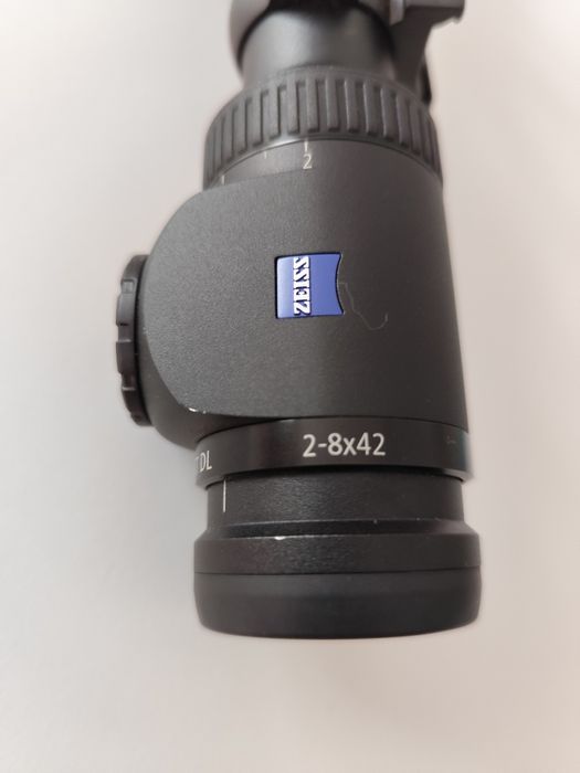 Luneta Zeiss Conquest DL 2-8x42