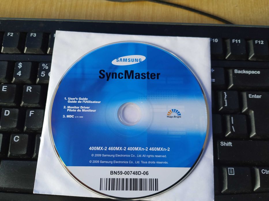 Monitor SAMSUNG 460 MX-2, 46 cali z uchwytem na ścianę