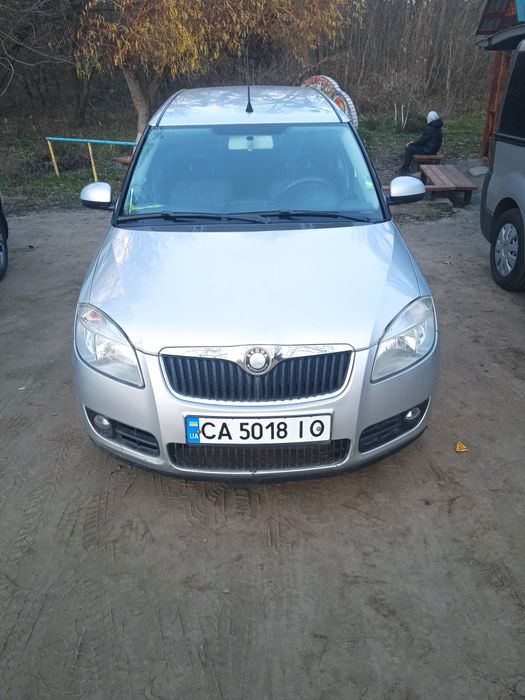 Шкода румстр продам