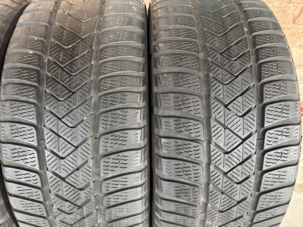 Комплект Всесезоних шин 235/45R18 Pirelli