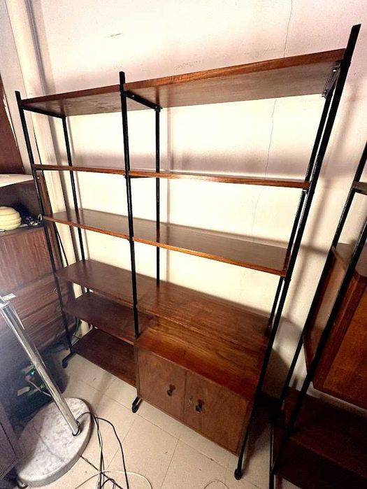 Estante olaio vintage + 140comp x 25prof x 33prof x 187alt.