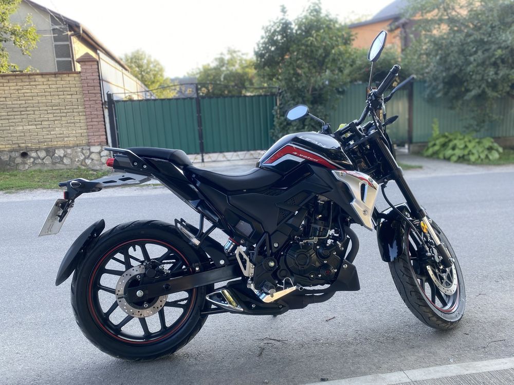 Продам мотоцикл Lifan sr220
