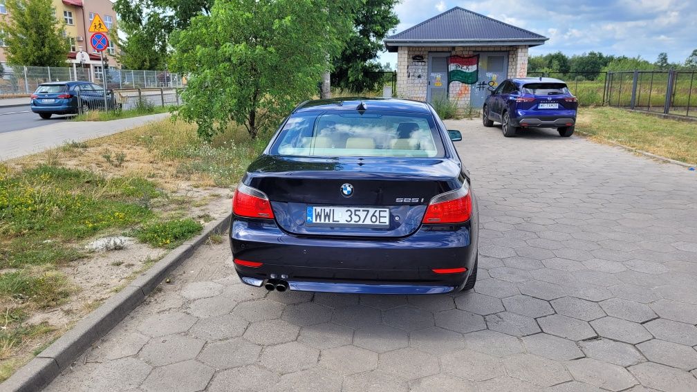Sprzedam zadbane BMW e60 525i