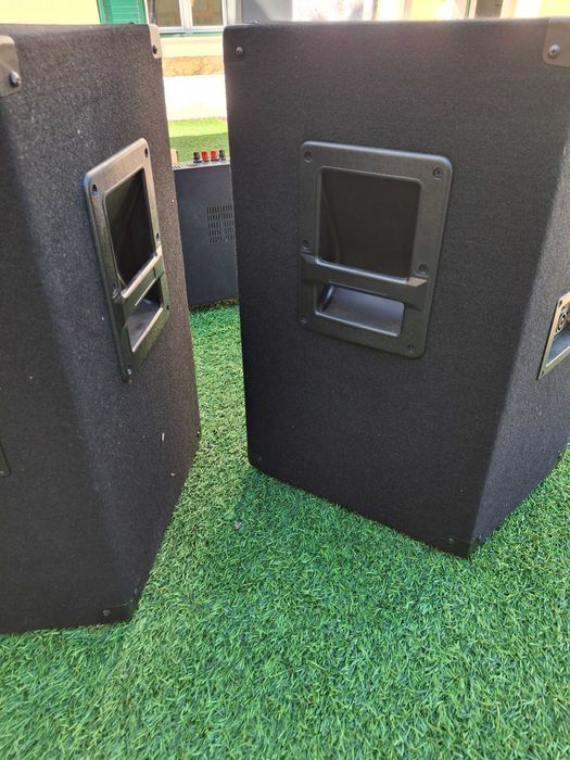 Colunas + Amplificador + Mesa de Mistura