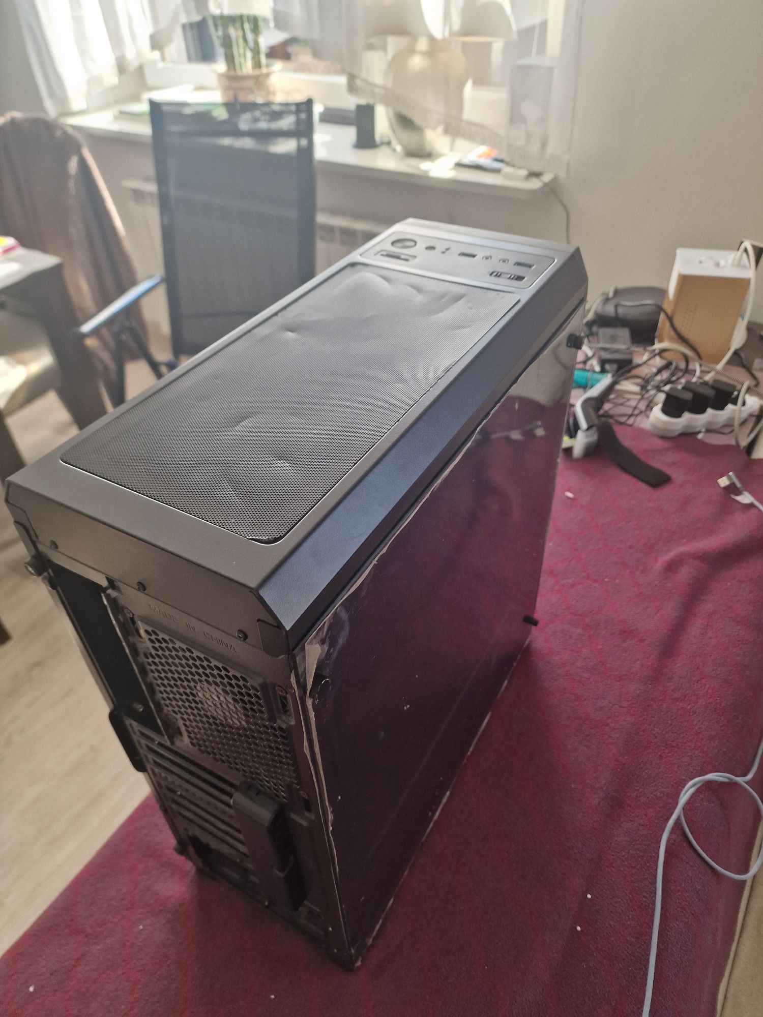 SilentiumPC ENDORFY Regnum RG4 czarnana z szybą w folii