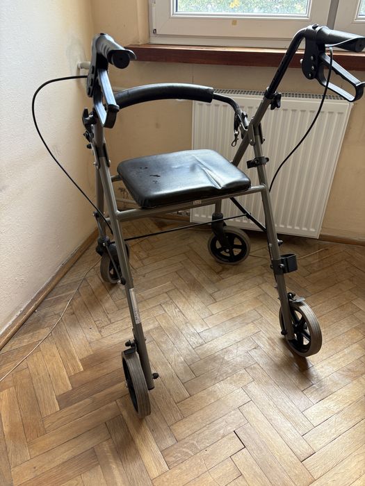 Wózek Vermeiren V300 stan bdb+chodzik Vermeiren+balkonik+poduszka