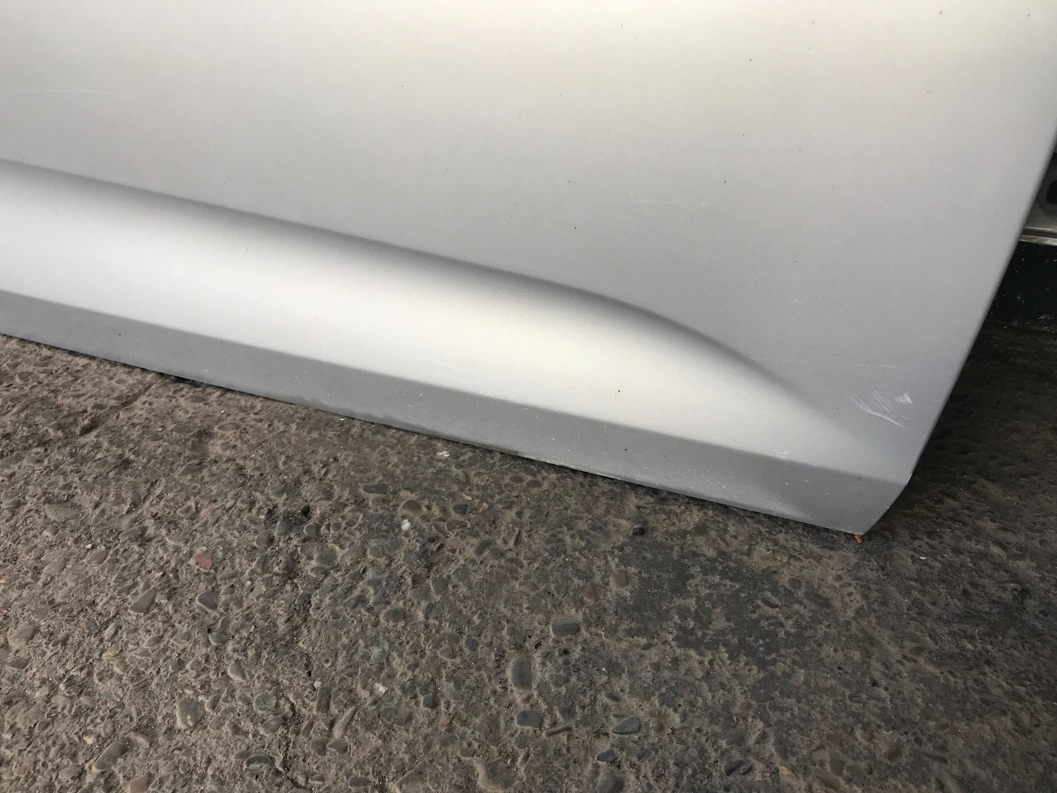 Передня права дверка Opel Astra K