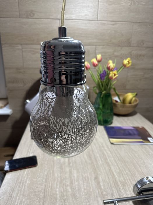 Lampa wisząca i kinkiet .