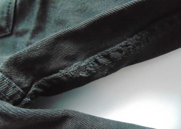 MUSTANG czarne spodnie jeansowe 30/32, pas 78 cm