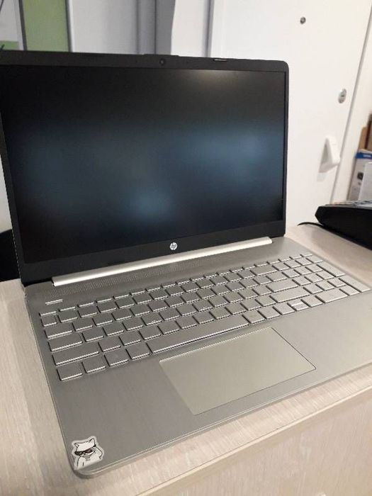 Ноутбук HP 15s-eq2053ua