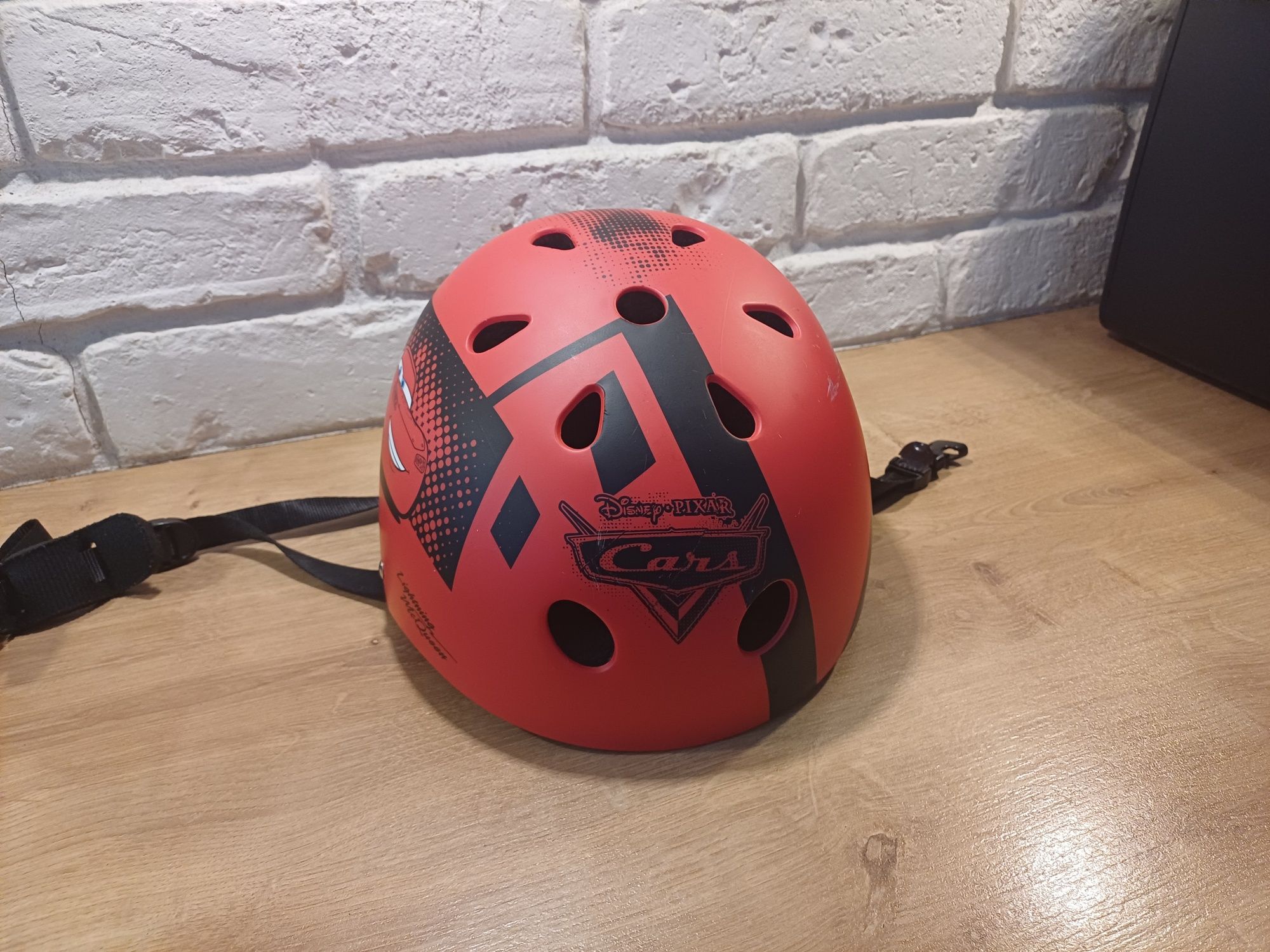 Kask rowerowy Cars