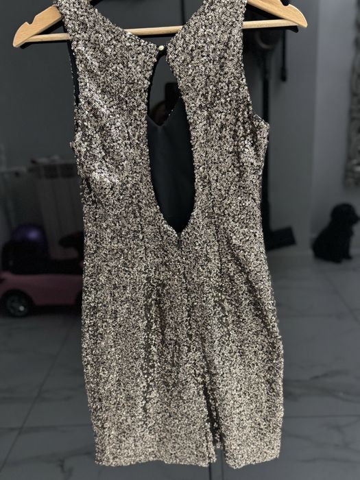 Sukienka zlota Cekiny