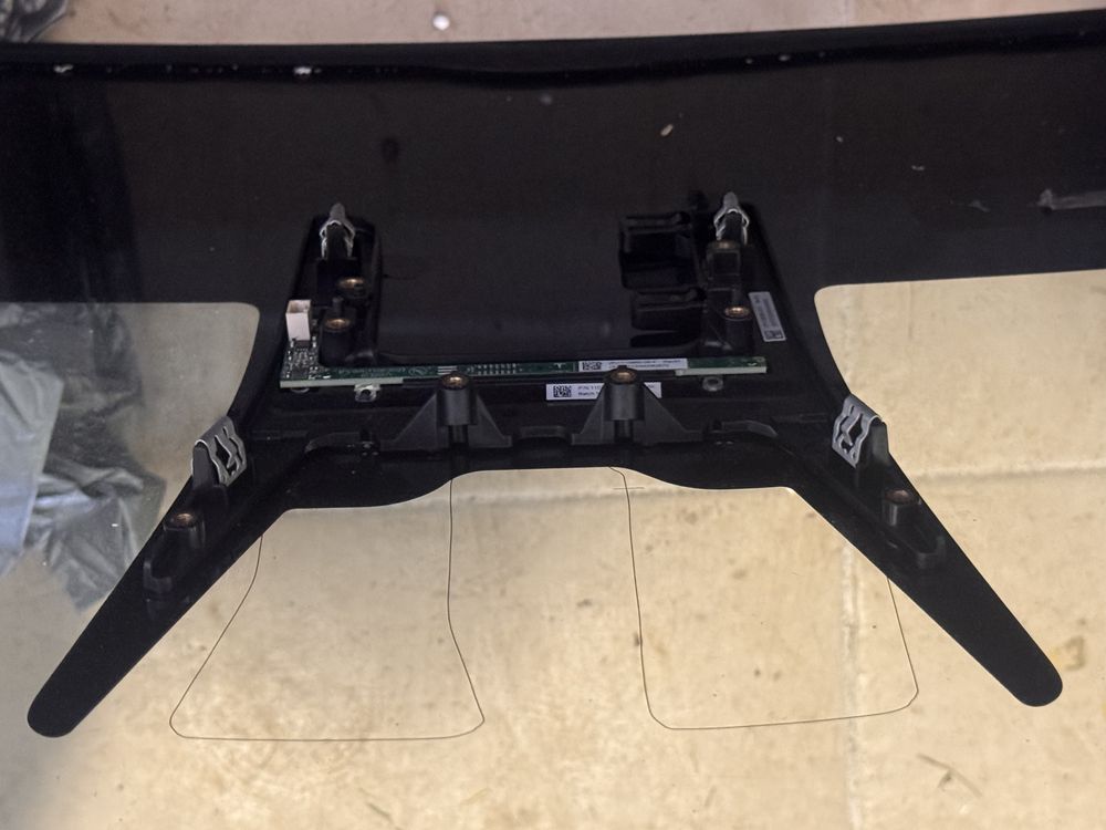 Лобове скло Tesla Model 3 дорест 2018 2019 2020 2021