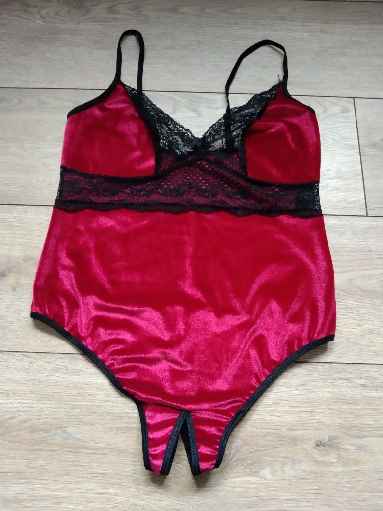 Body erotyczne Venus Stringbody ouvert welur otwór stringi 36 XS S
