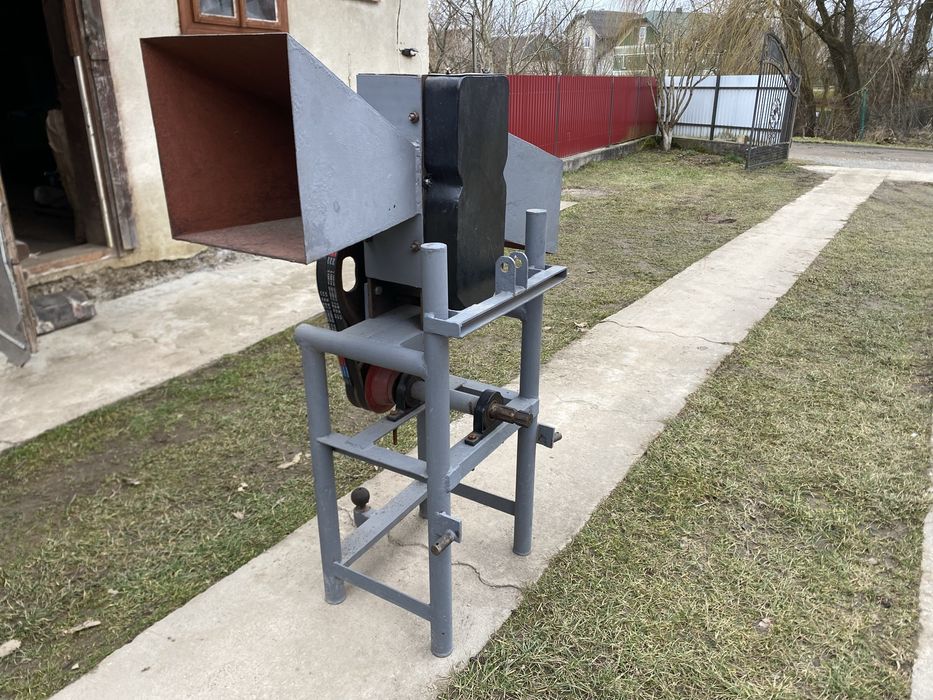 Продам гілкоруб для мінітрактора