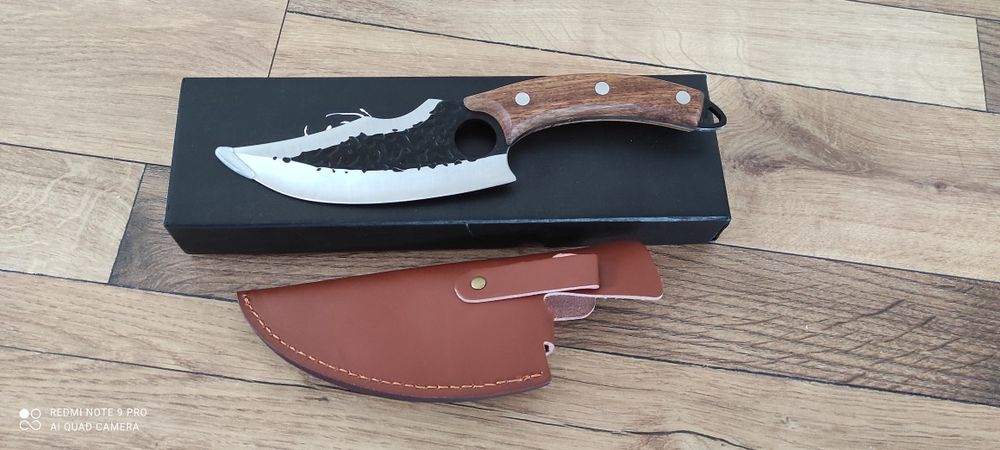 Sprzedam nowy nóż nie używany