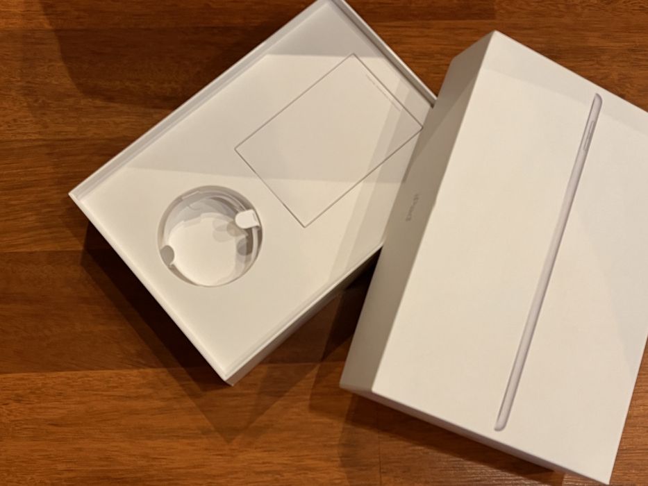 iPad 7 generacji 9.7 cala srebrny + klawiatura gratis