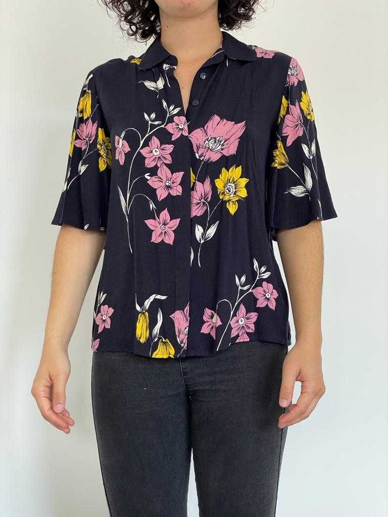 Blusa com folhos e laço da Mango (S)