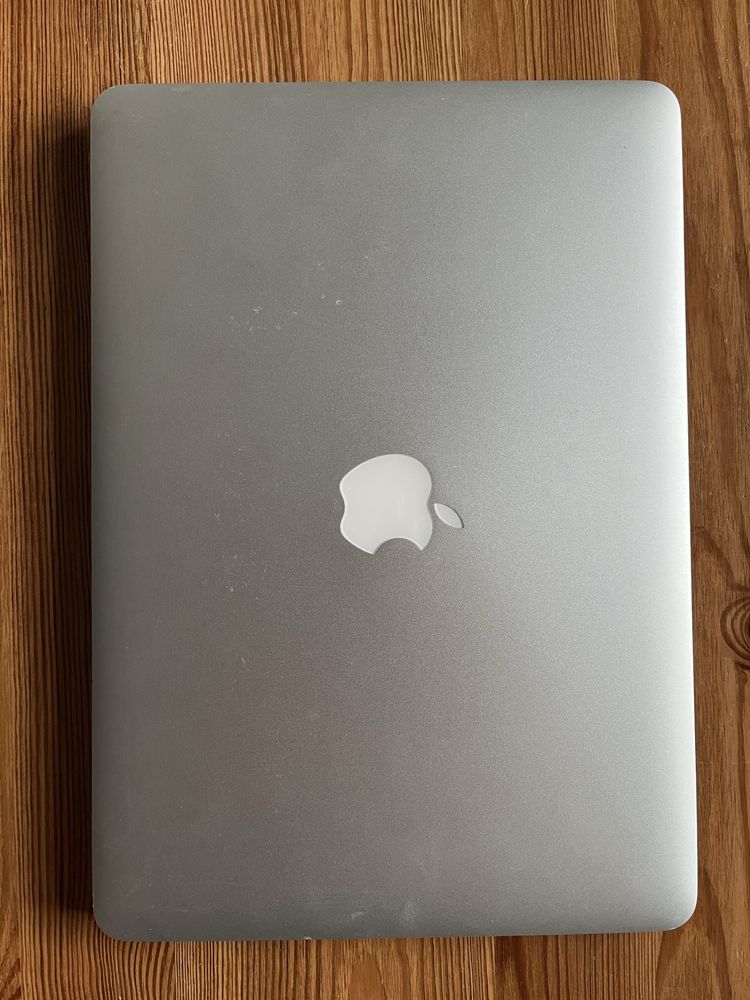 Laptop MacBook Air 7,2 A1466 13"– Intel Core i5 1,6 4GB, 128GB