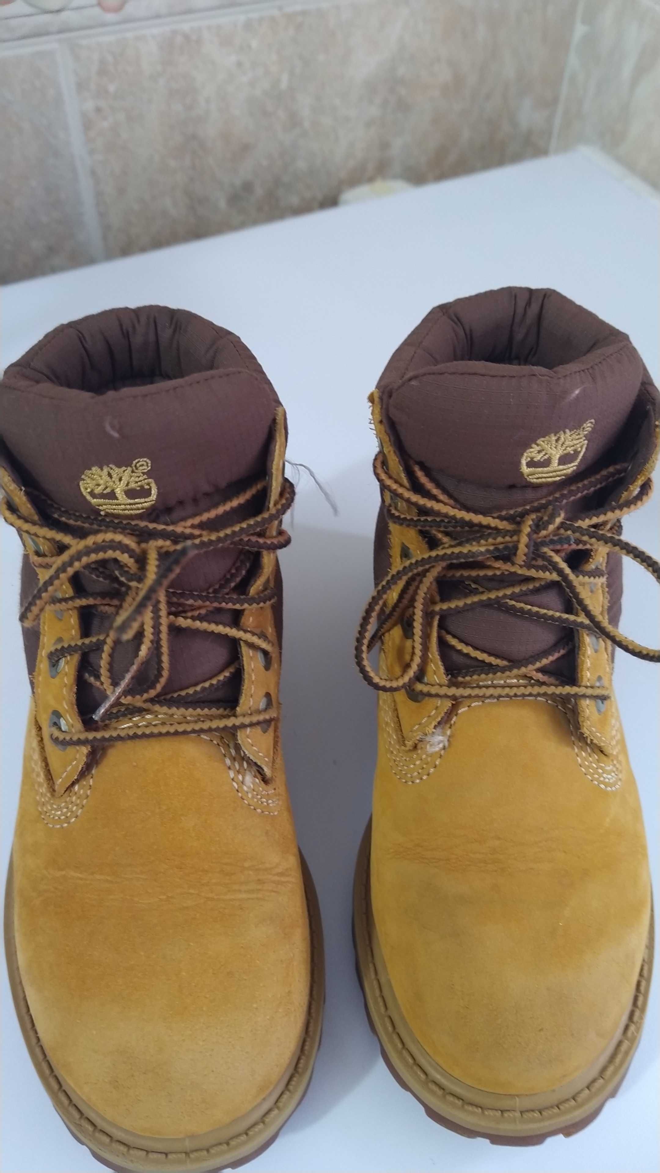 Botas Timberland de menino 27