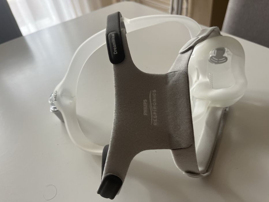 Philips DreamWear L maska podnosowa do leczenia bezdechu sennego