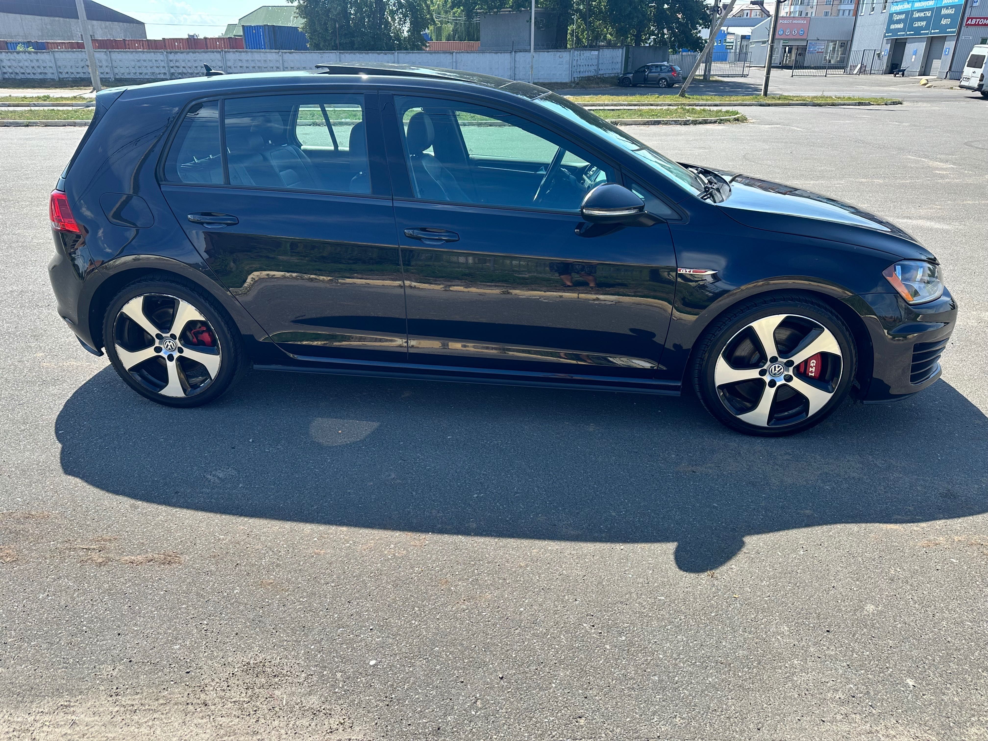 Продам Volkswagen Golf 7 GTI Perfomens