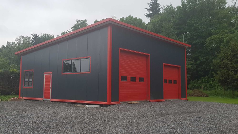 Budynek z płyty warstwowej magazyn garaż konstrukcja stalowa 12x25x4m