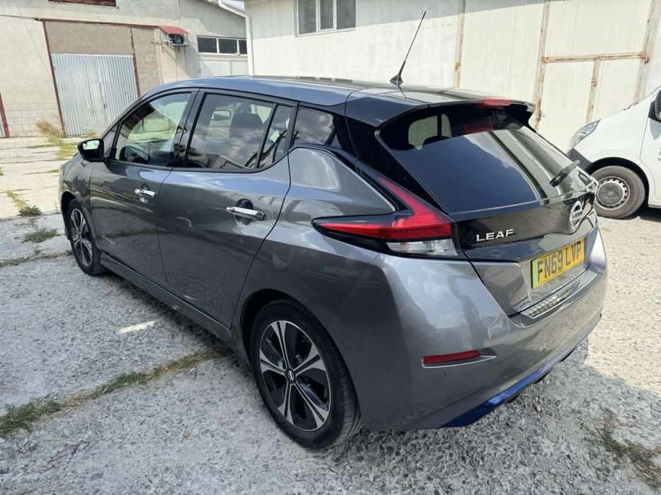 Nissan Leaf 2021