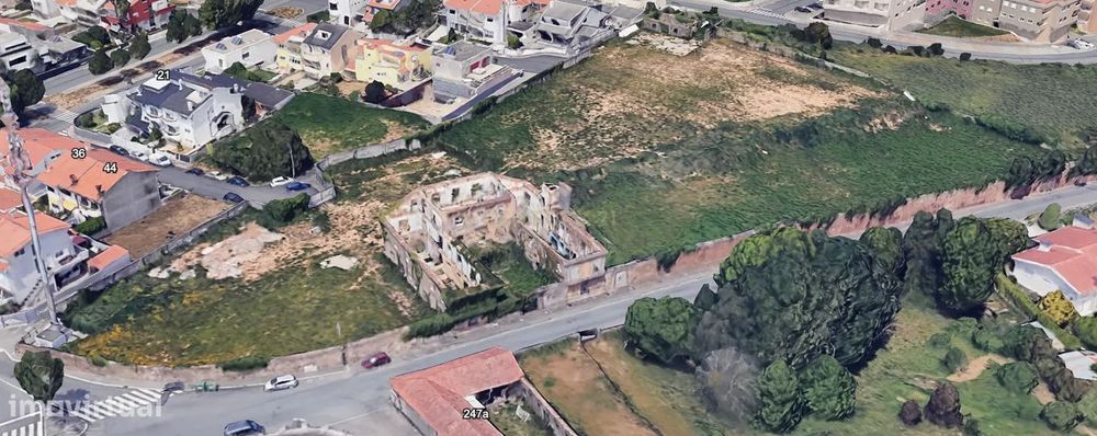 Palácio e Terreno na Quinta do Corvo em Arcozelo