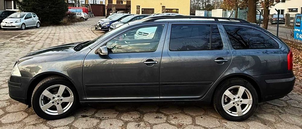 Octavia 2007 1.6 mpi BEZ RDZY bogate serwisy sprzęgło + rozrząd i inne