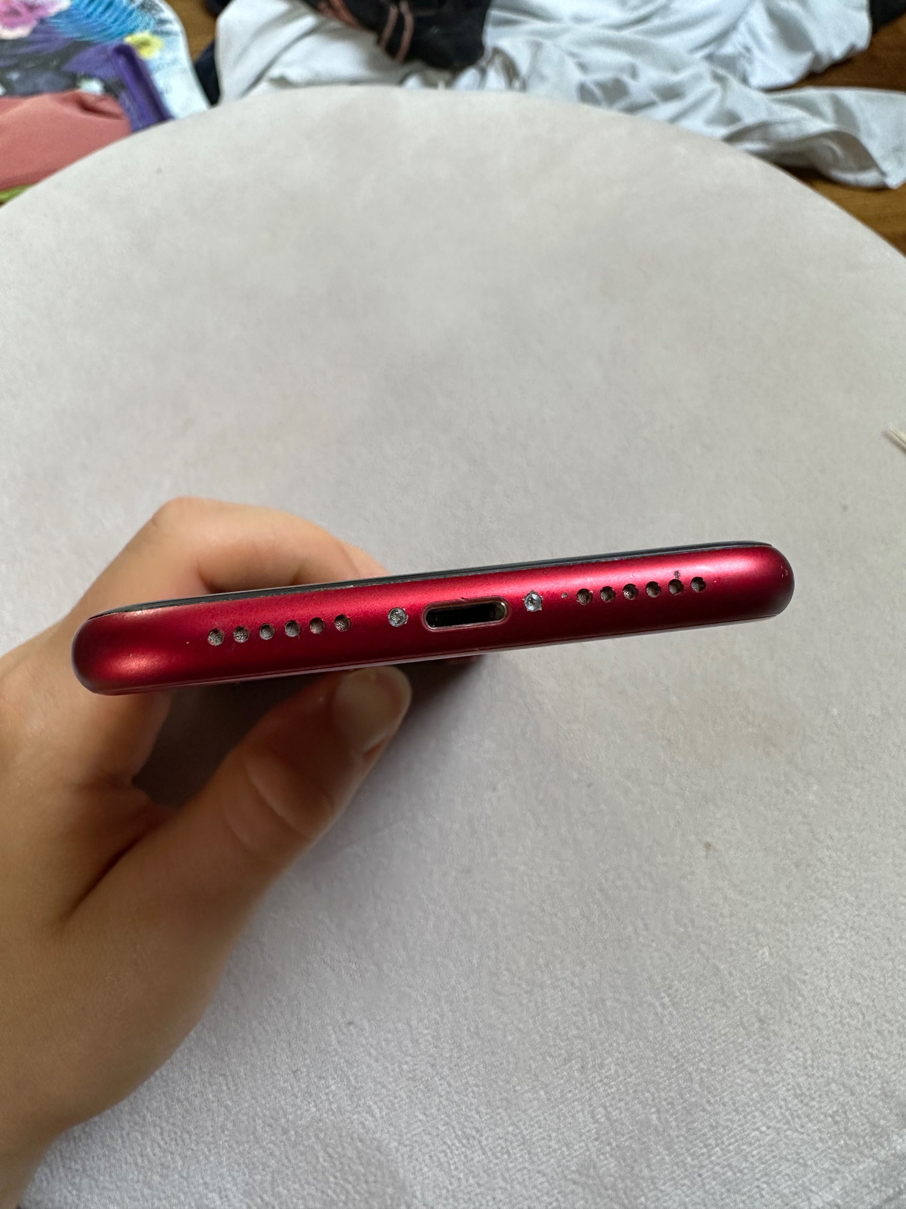 iPhone XR product red czerwony 64GB
