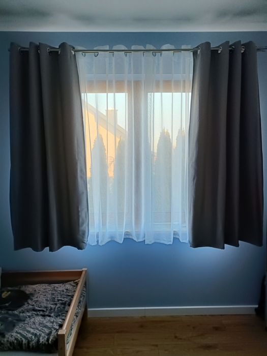 Zasłony zaciemniające i firana