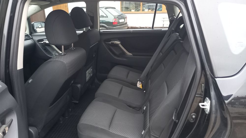 TOYOTA VERSO 1,8  Automat