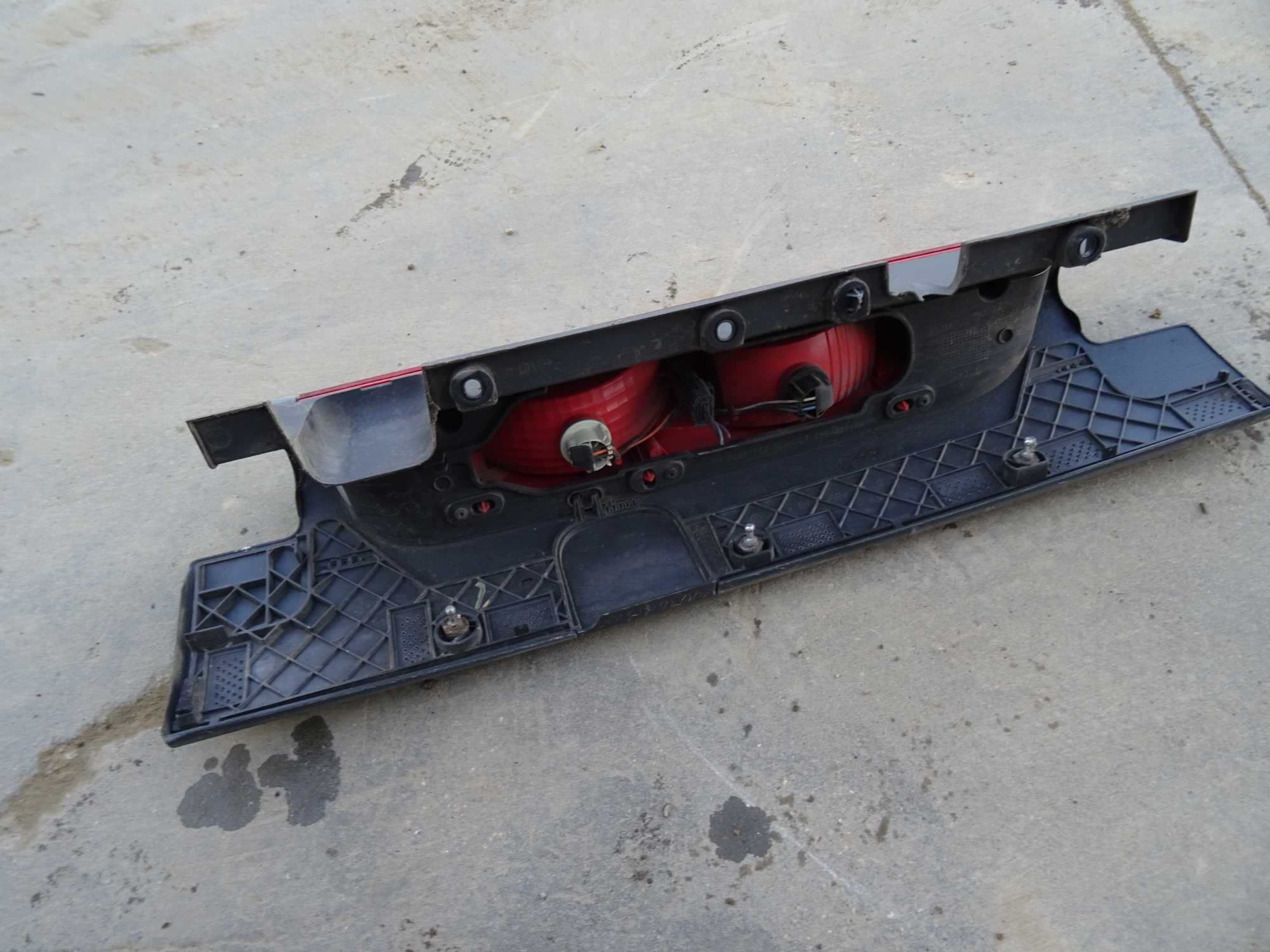 Lampa tył lewa Renault Trafic