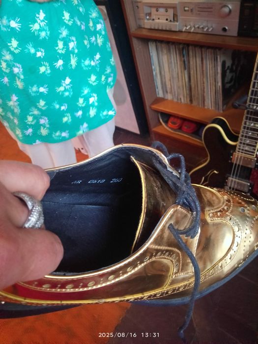 продам чоловічі туфлі