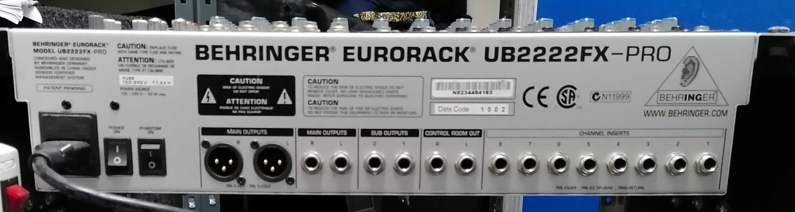 Mesas de Mistura BEHRINGER Eurorack UB2222FX - Pro e Eurorack MX1804X