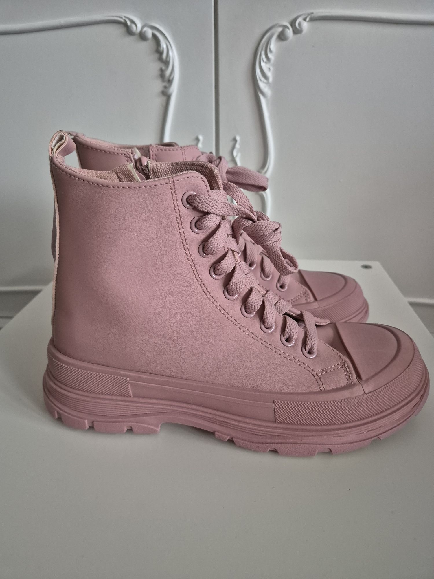 Buty damskie Reserved różowe gumowe r 37