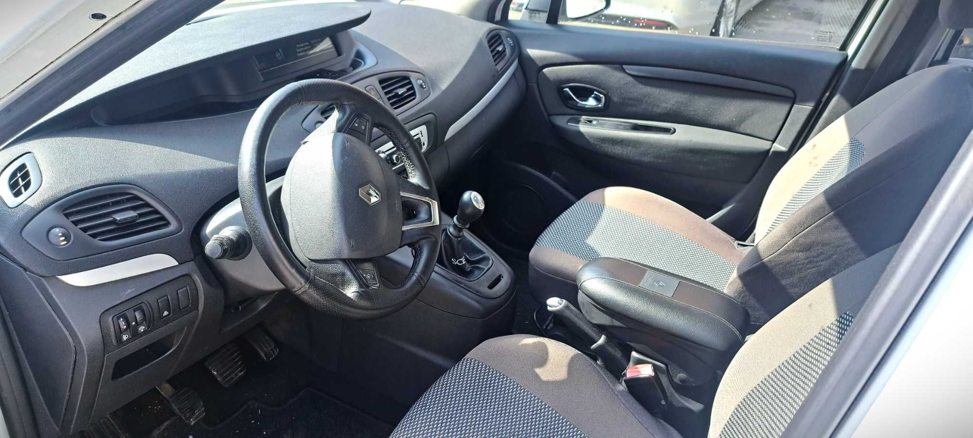 Renault Scenic 1,5 diesel 2013 r