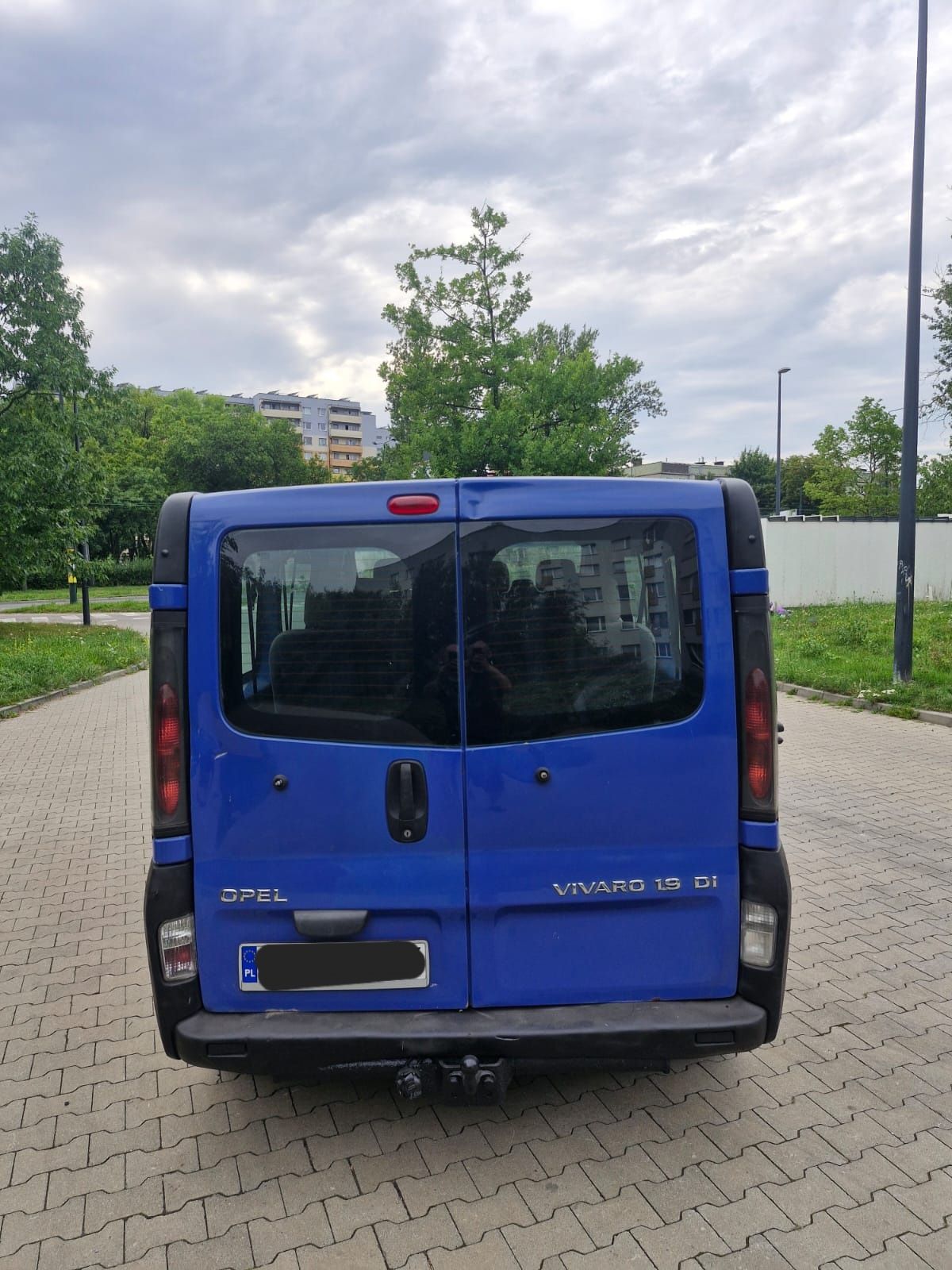 Opel Vivaro LONG 9 osobowy 1.9CDTI
