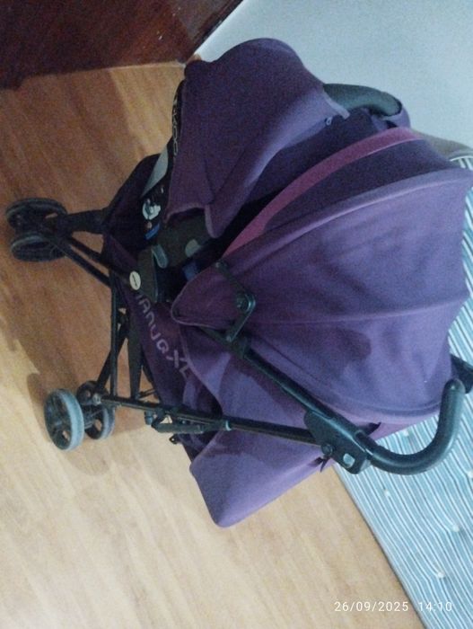 Vendo carrinho de bebe