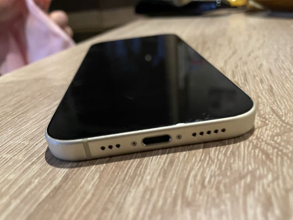 iPhone 15 uzywany jak nowy