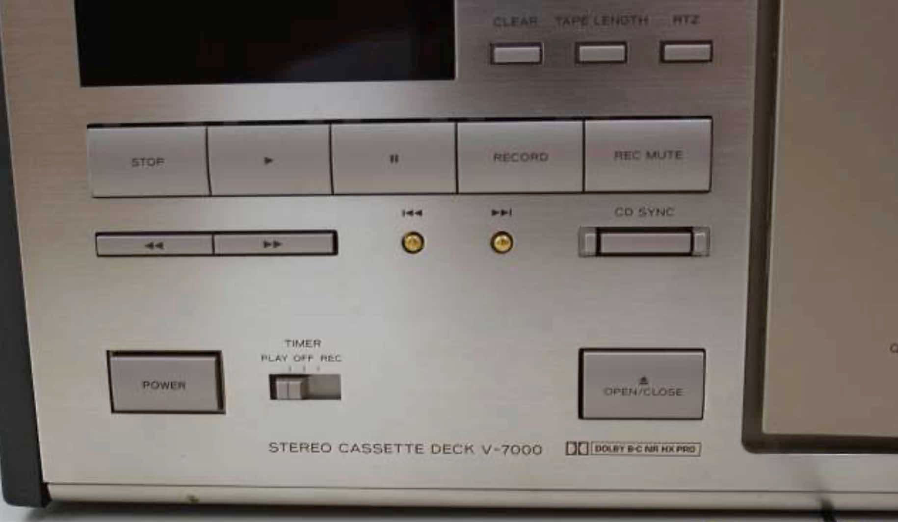 Касетна дека TEAC V-7000