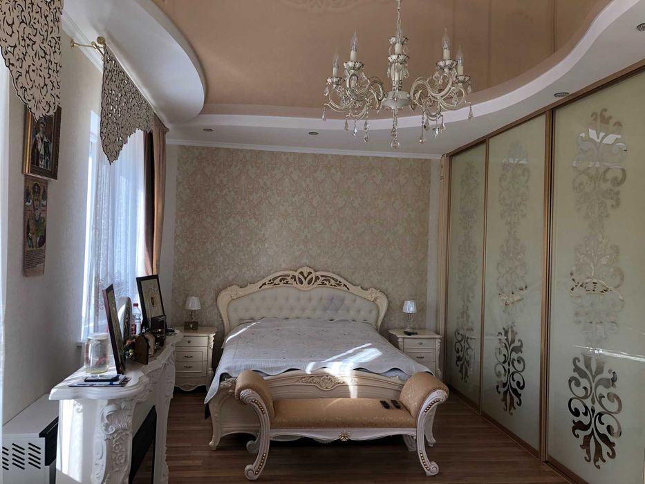 Будинок в Ружичній