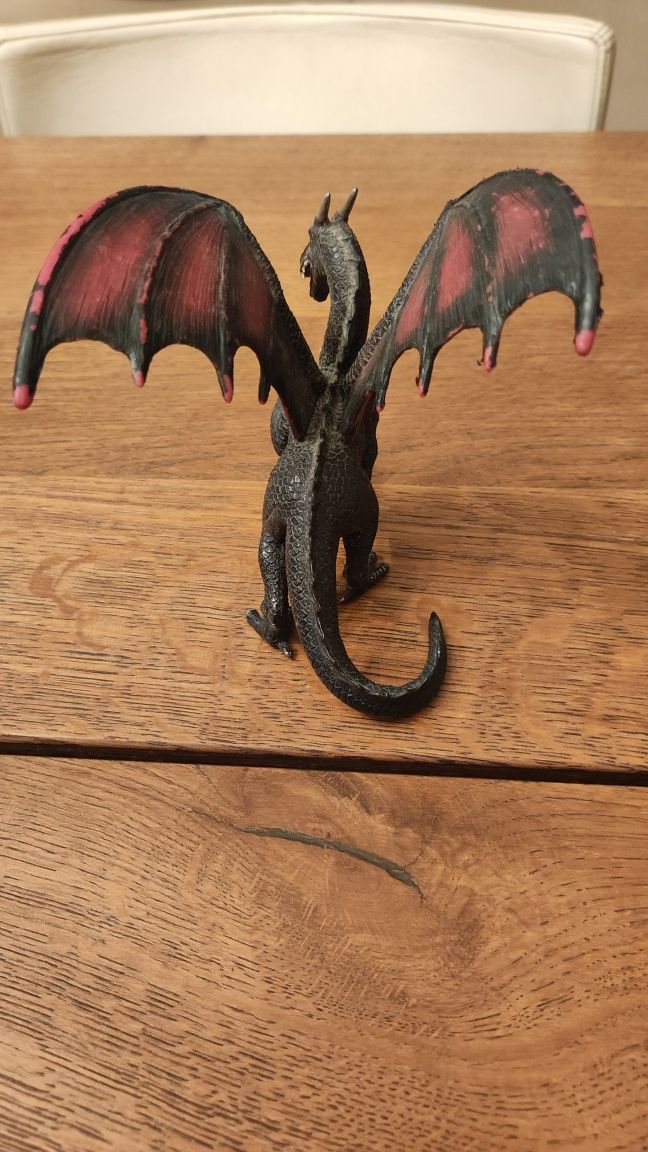 Figura Dragão de Aço da Mojo