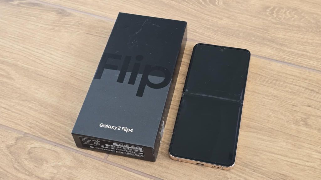Samsung Galaxy Z Flip 4 256GB złoty