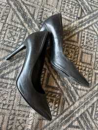 Kazar czółenka 36,5 czarne buty szpilki