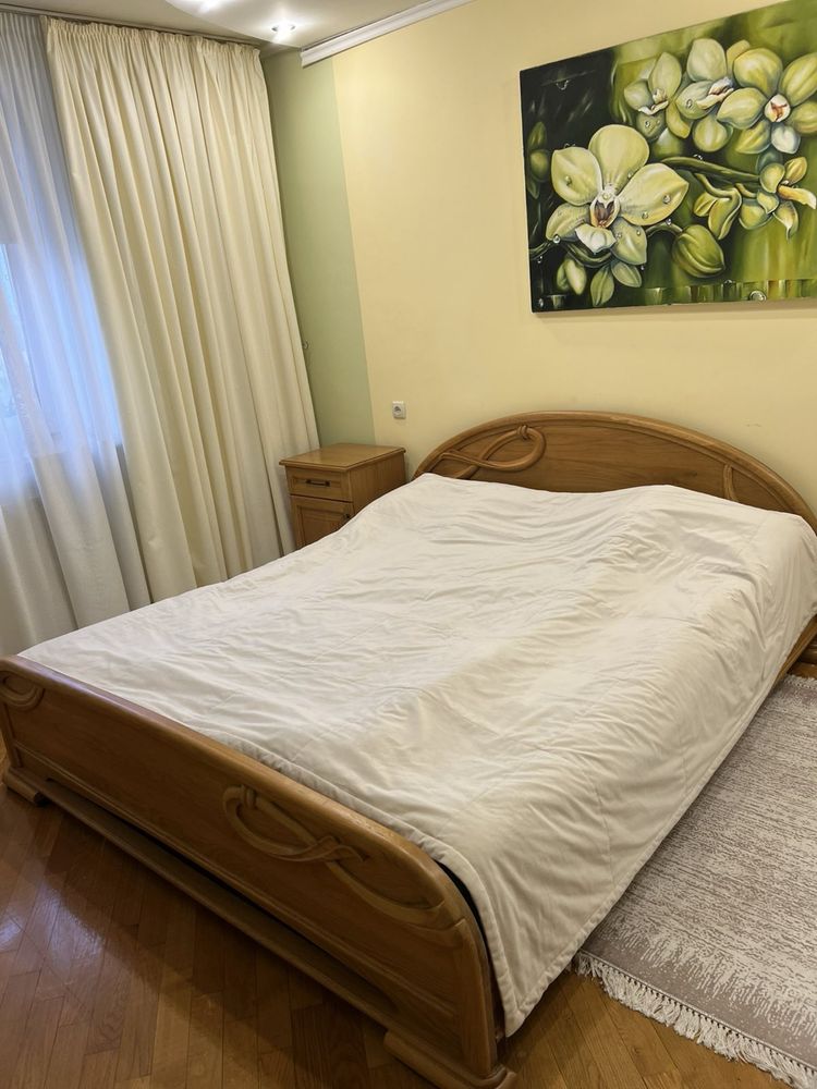 Ліжко дубове комплект ліжко + тумби двохспальне