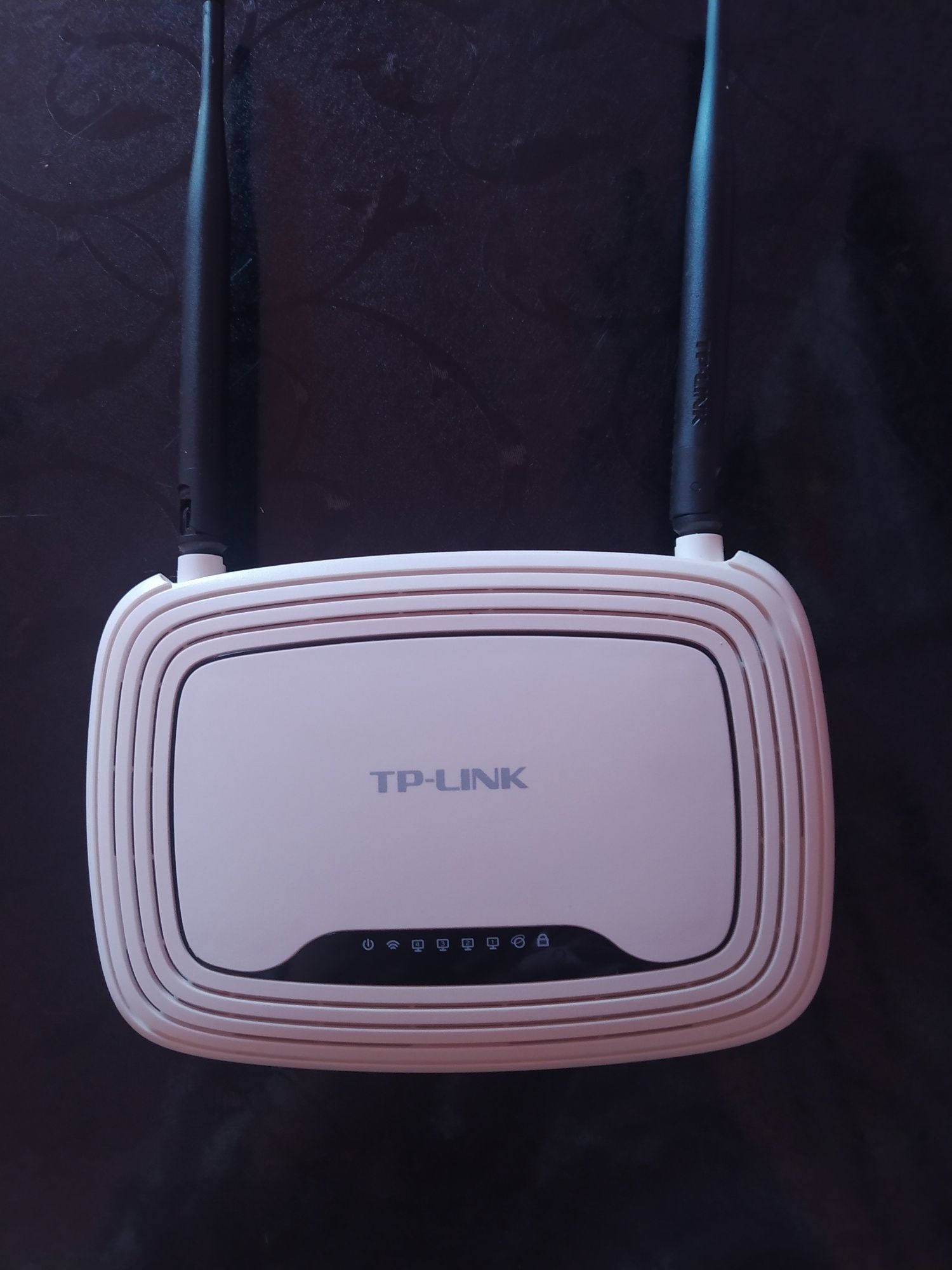 Маршрутизатор TP-Link TL-WR841N